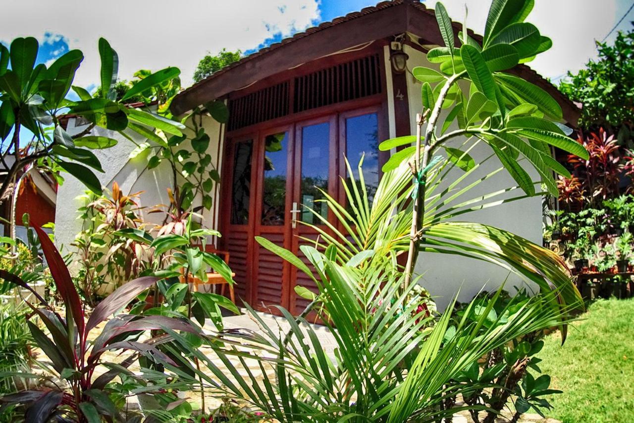 Ayu Hotel Karimunjawa Eksteriør bilde