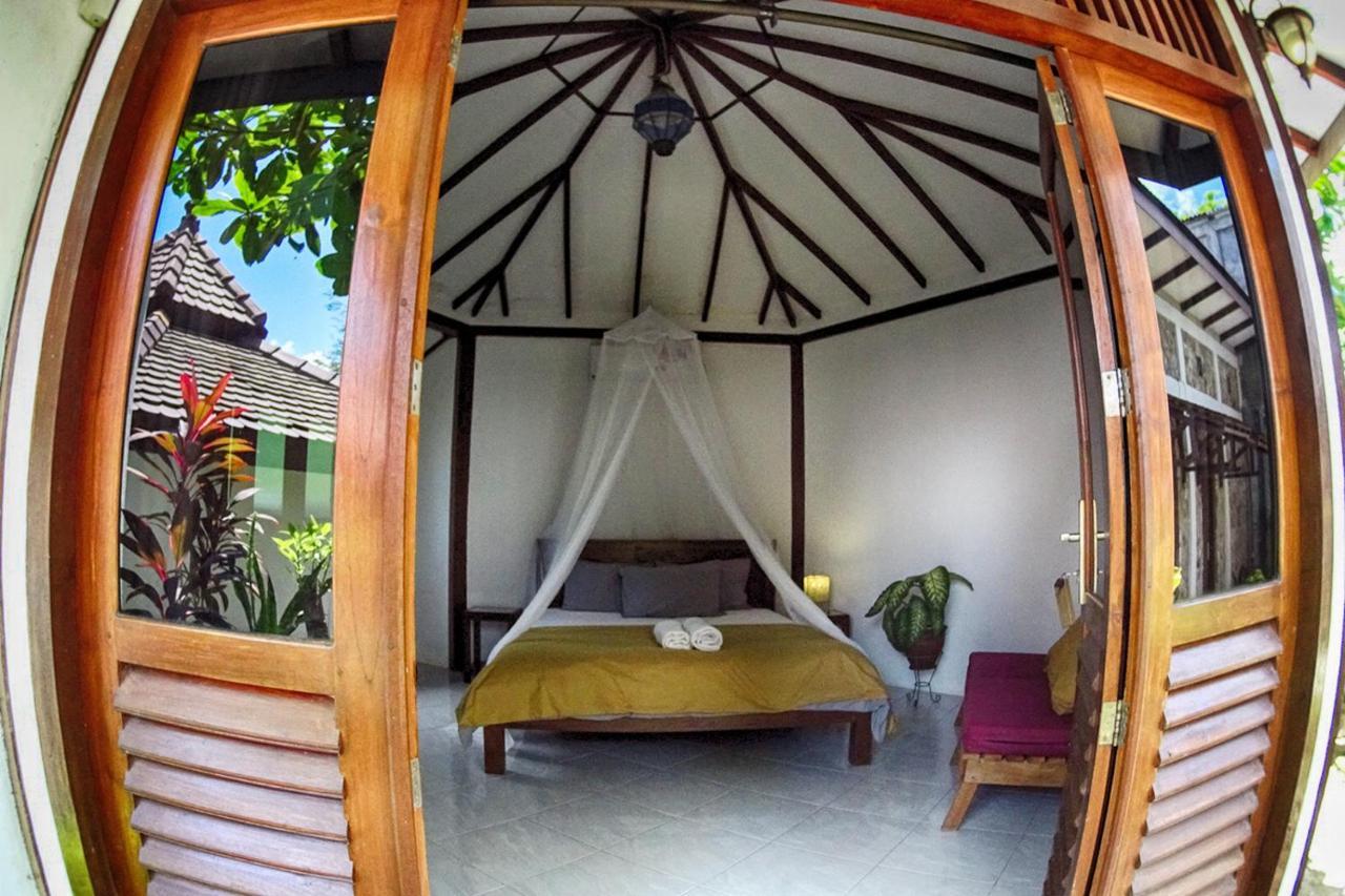 Ayu Hotel Karimunjawa Eksteriør bilde