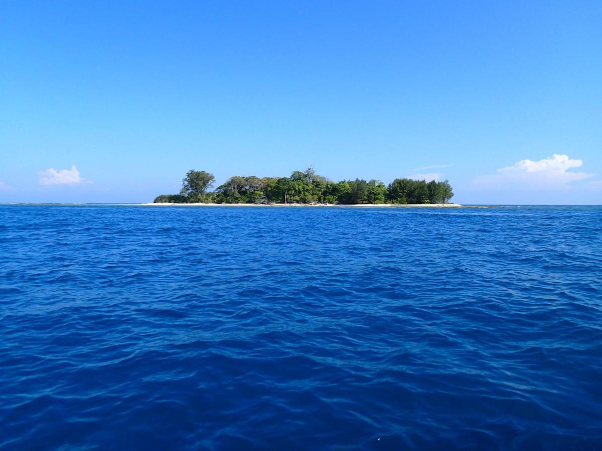 Ayu Hotel Karimunjawa Eksteriør bilde